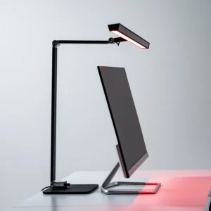 Heilys Addred desk lamp in black